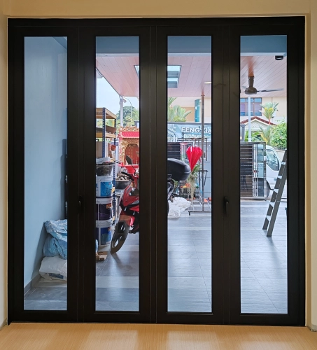 Performance Folding Door 