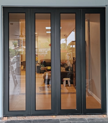 Performance Folding Door 