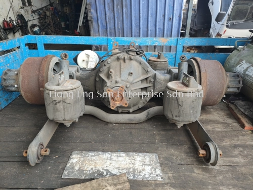 Nissan UD CD4 Rear Axle (Bellow Type)