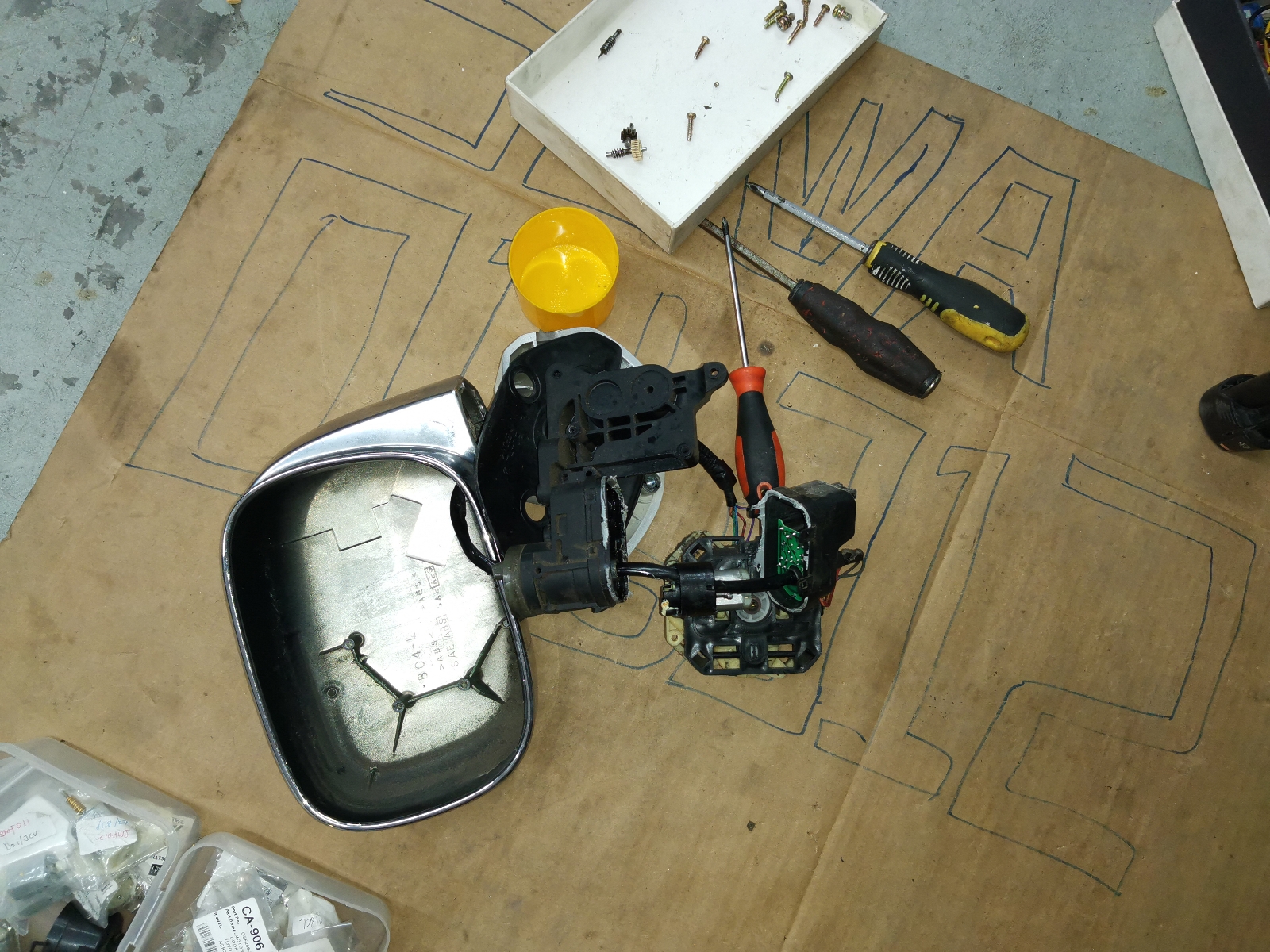 NISSAN SERENA SIDE MIRROR REPAIR 