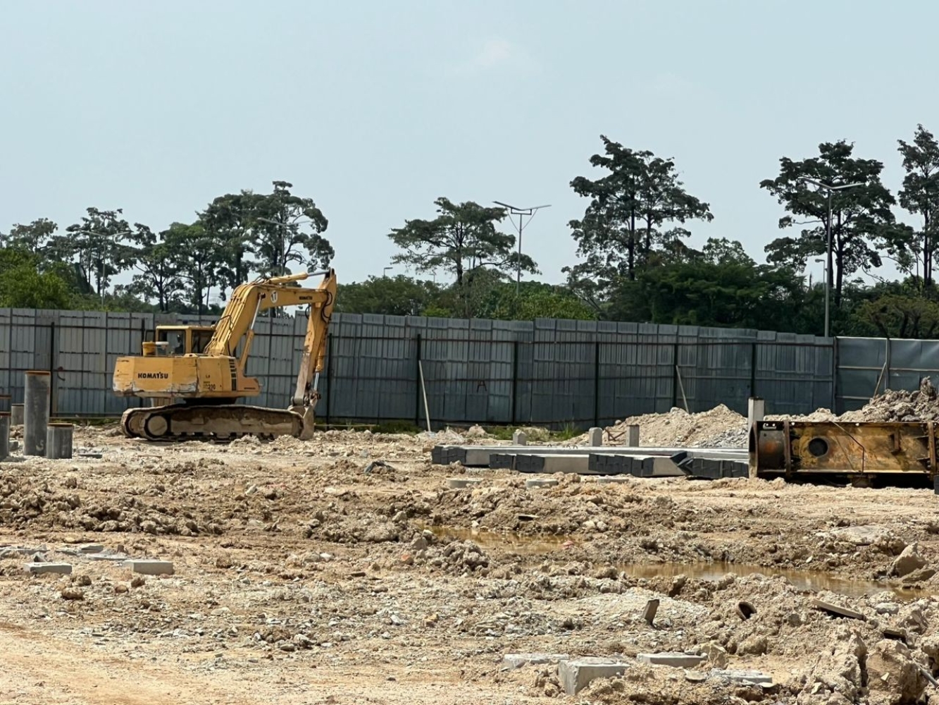 Metal Hoarding Work Installation