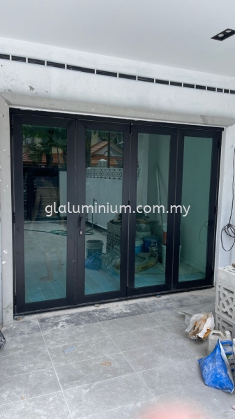 Heavy Duty folding door 4 panel (3+1) @ Jalan Seri Sentosa 4, Taman Seri Sentosa,Kuala Lumpur Heavy Duty Folding Doors  Selangor, Malaysia, Kuala Lumpur (KL), Cheras Supplier, Installation, Supply, Supplies | GL GLASS & ALUMINIUM TRADING