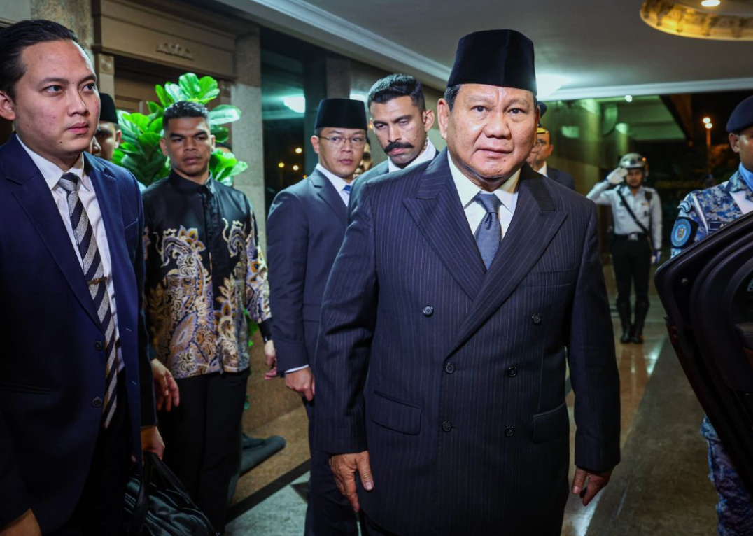 Prabowo arrives in Malaysia for special visit