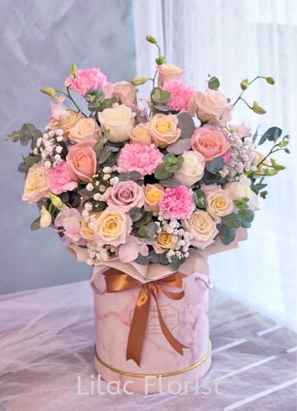 Love You Mom Mix Flowers Box  MOTHERS DAY '24 Selangor, Malaysia, Kuala Lumpur (KL), Puchong Supplier, Delivery, Supply, Supplies | LILAC FLORIST & GIFT SHOP