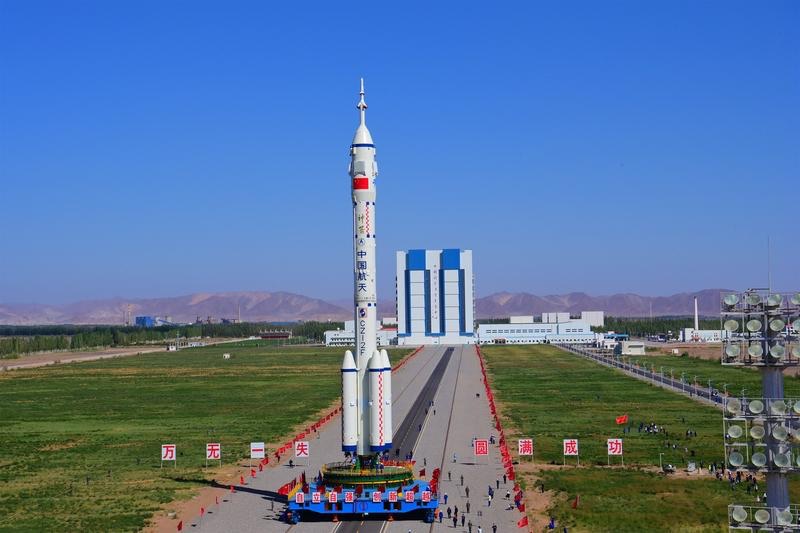 China prepares to launch Shenzhou-18 crewed spaceship