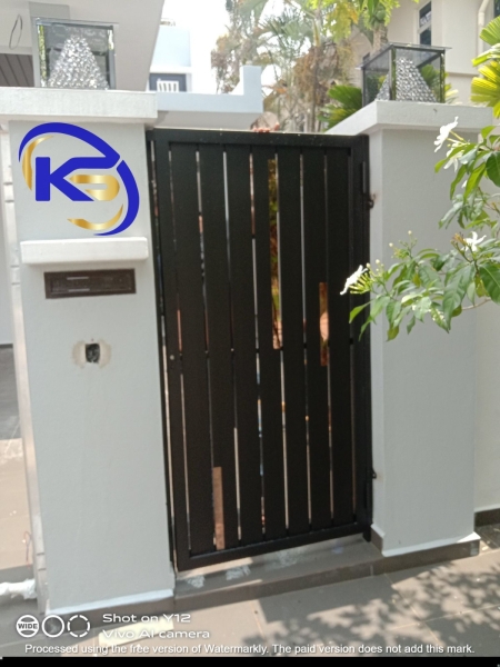 PC Side Gate, Jalan Kemuning Palma, Kemuning Utama, Shah Alam, Petaling, Selangor. Swing Gate Powder Coating Johor Bahru (JB), Malaysia, Selangor, Kuala Lumpur (KL) Supplier, Suppliers, Supply, Supplies | Knight Services Enterprise Sdn Bhd