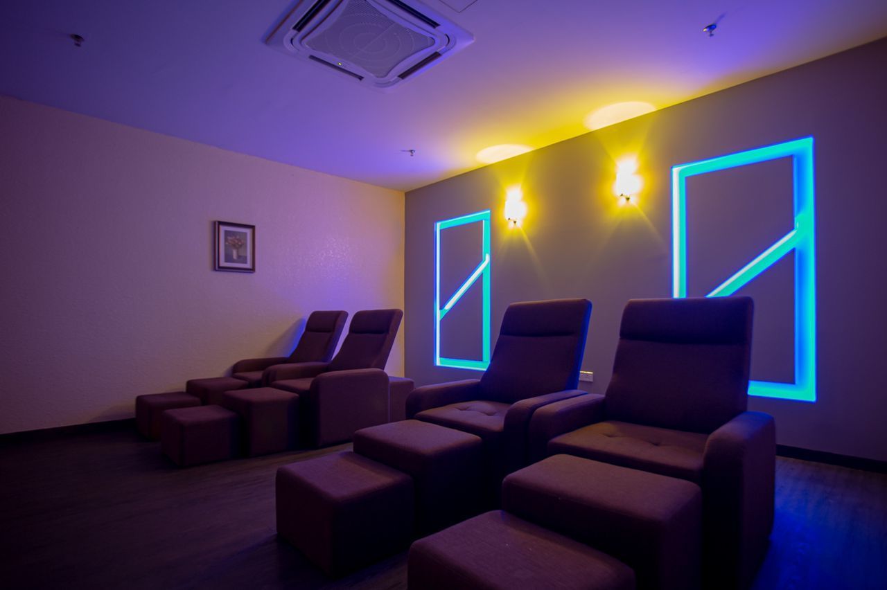 Spa Centre Johor Bahru (JB), Therapeutic Massage Masai, Foot Massage