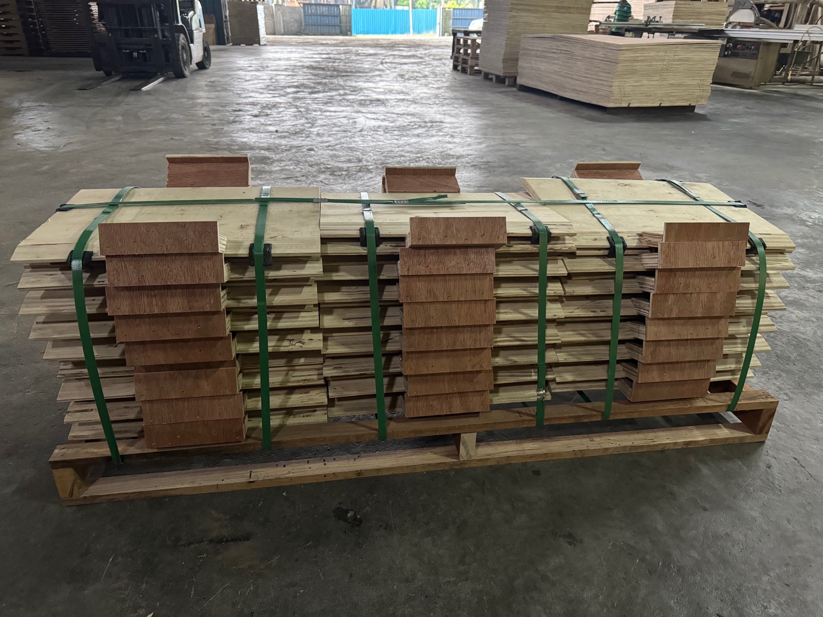 Custom Made Pallet Plywood