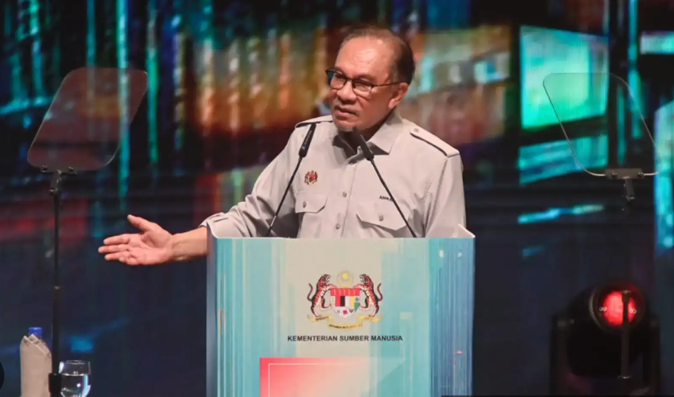 PM Anwar : Civil servants to get over 13pct pay rise, highest in history