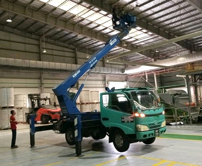 20 Meter Skylift Rental