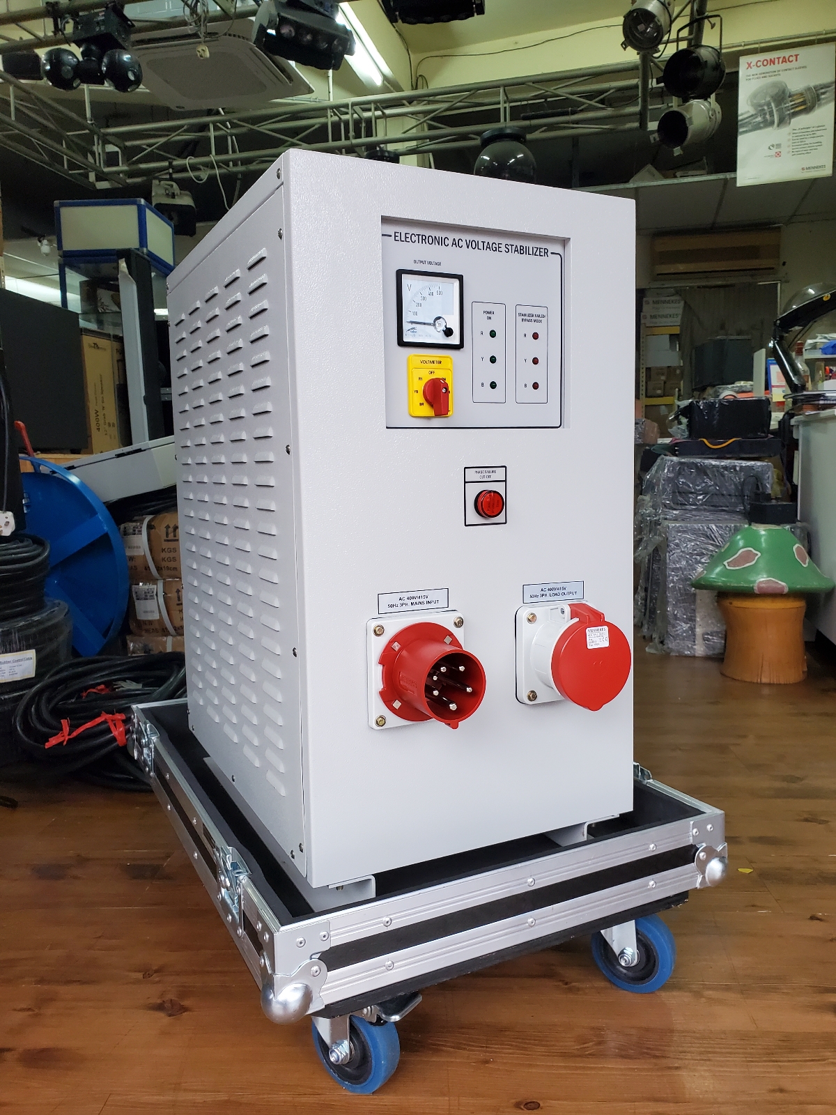 Portable 63amp 3 Phase Voltage Stablelizer with Phase failure cut off Relay and Flight Case. 