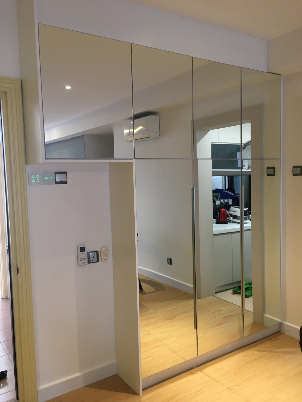 We are specialised in Wardrobe with melamine and mirror