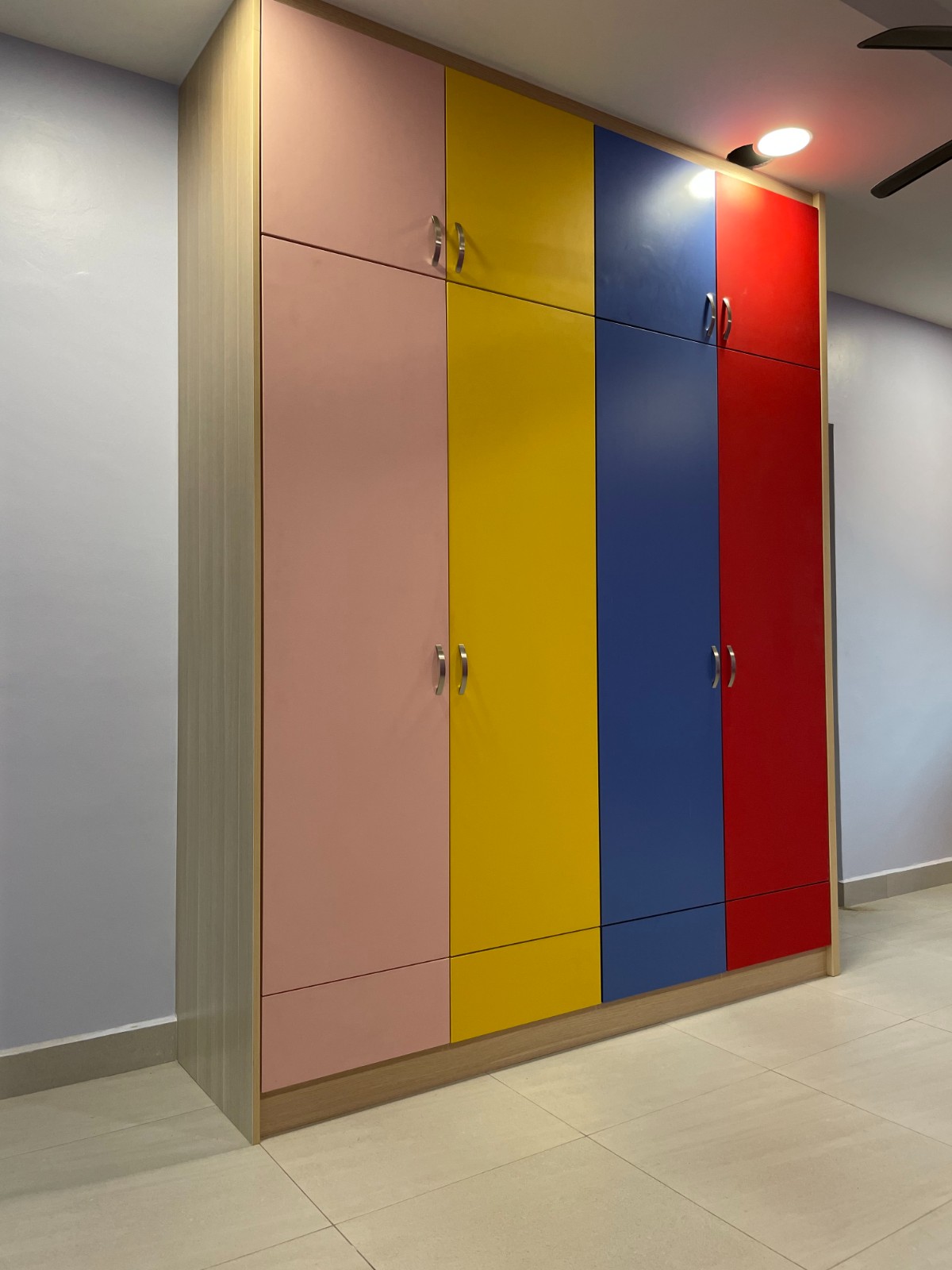 We are specialised in Wardrobe with melamine