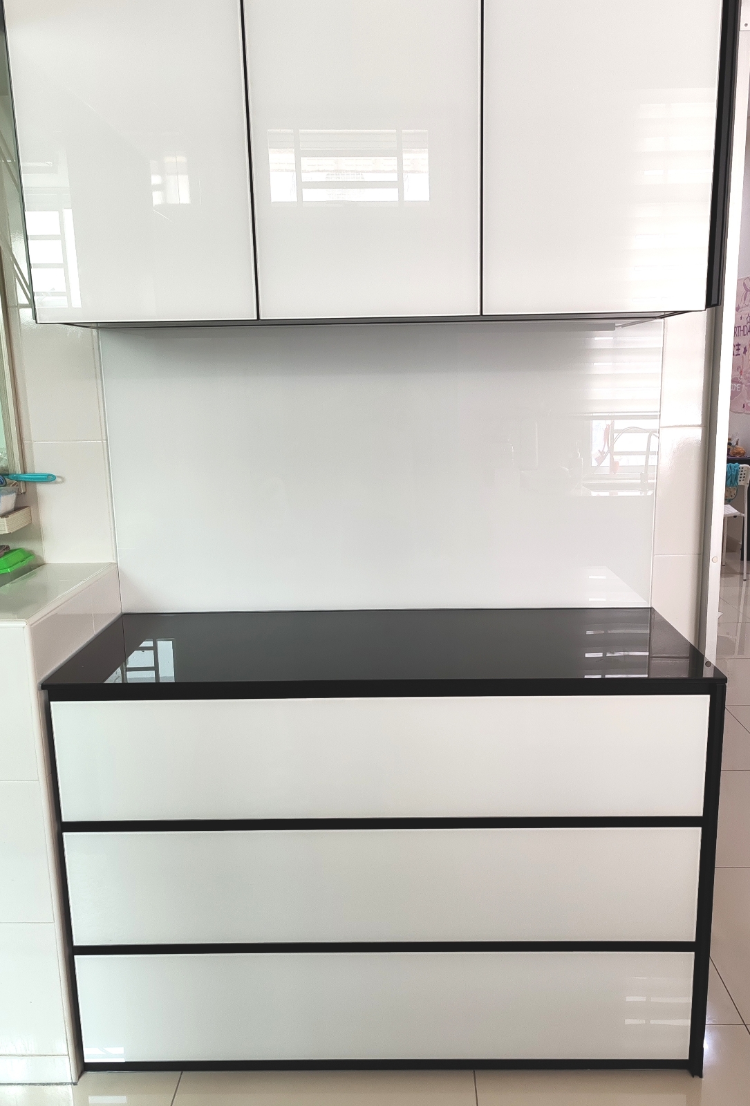 Aluminium Kitchen Cabinet