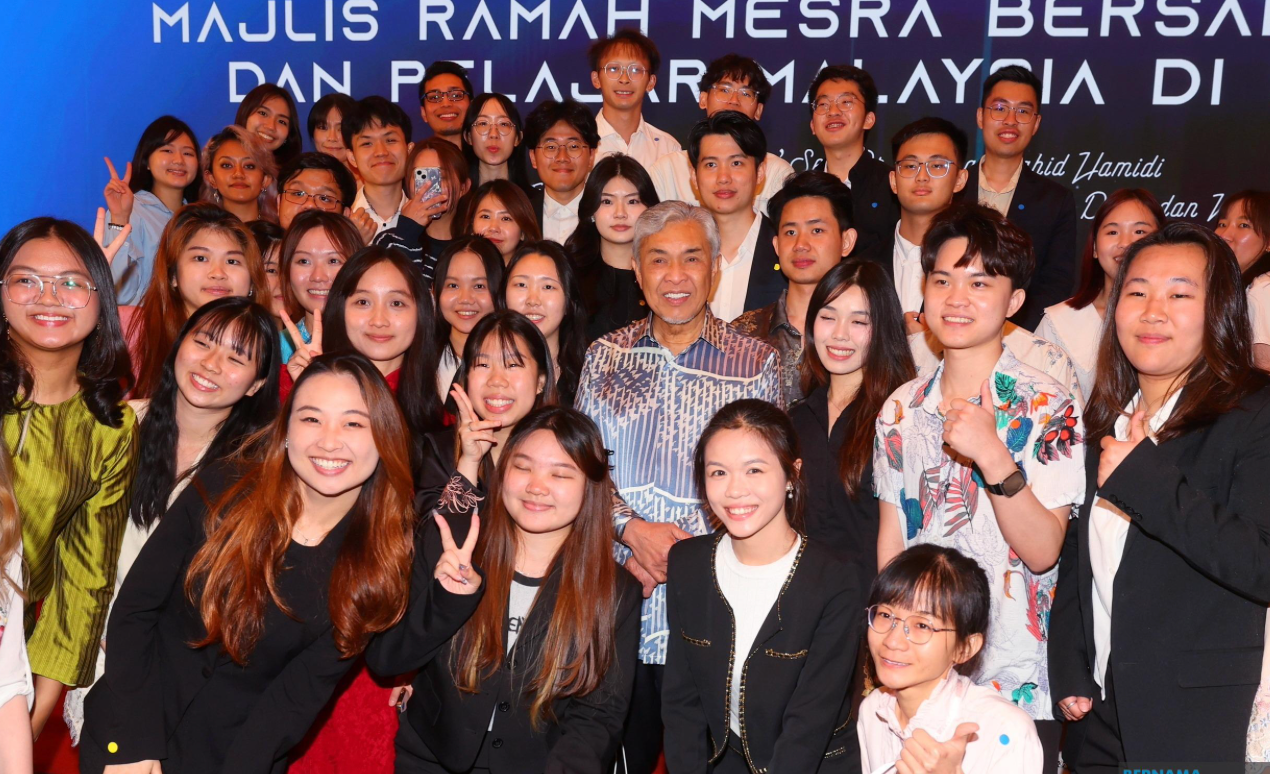 Malaysia youths urged to pursue higher education in China