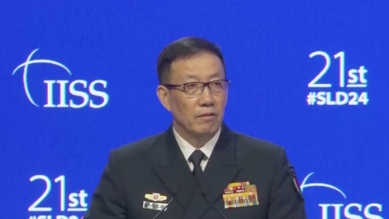 Chinese defense minister says PLA ready to curb 'Taiwan independence'
