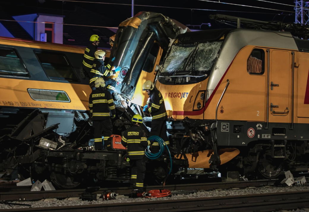 Four people killed in Czech train collision