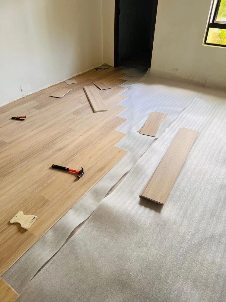 INSTALL SPC FLOORING 6.5MM AT20