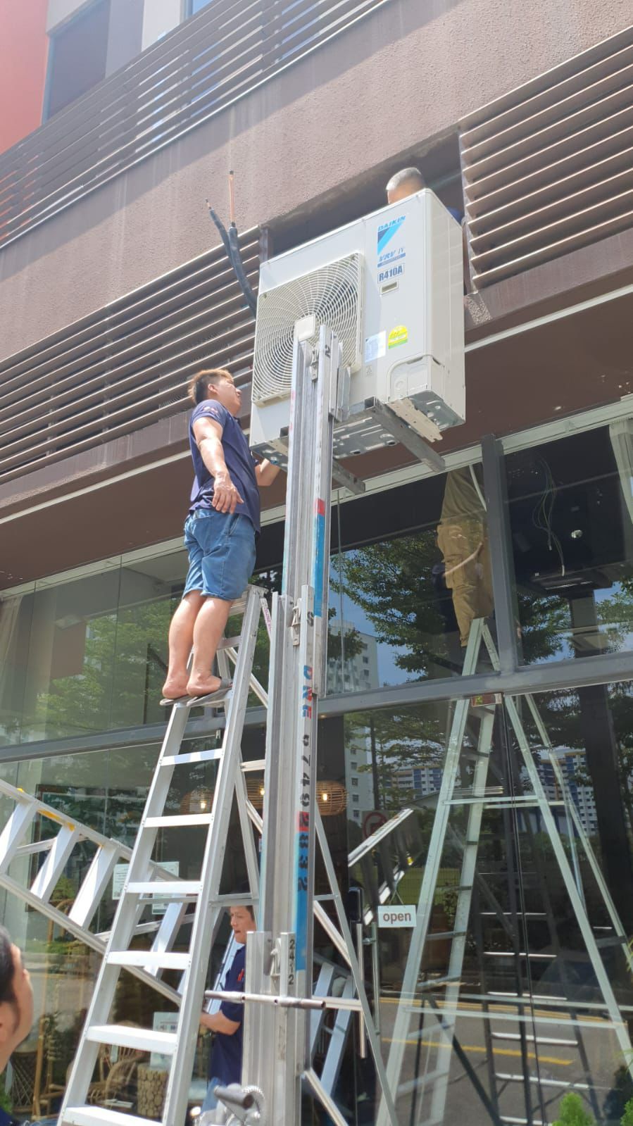 Installation Mini VRV in Tuas Area