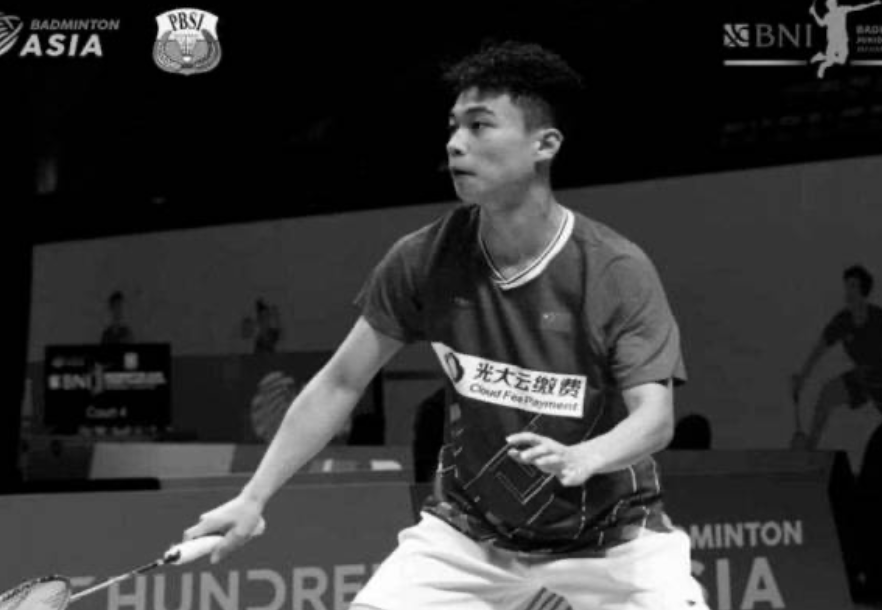 Chinese teenage shuttler dies during match in Indonesia