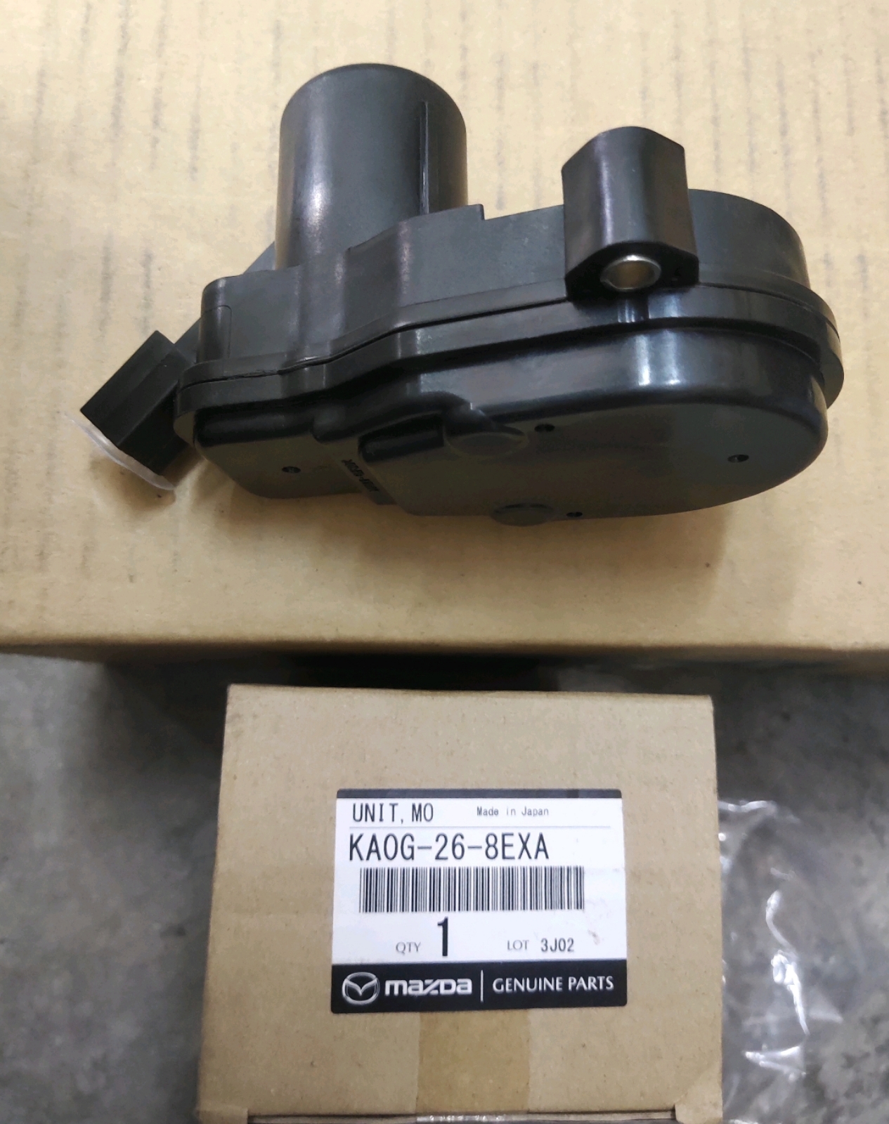 MAZDA CX5 KE 15Y-- REAR HAND BRAKE MOTOR 