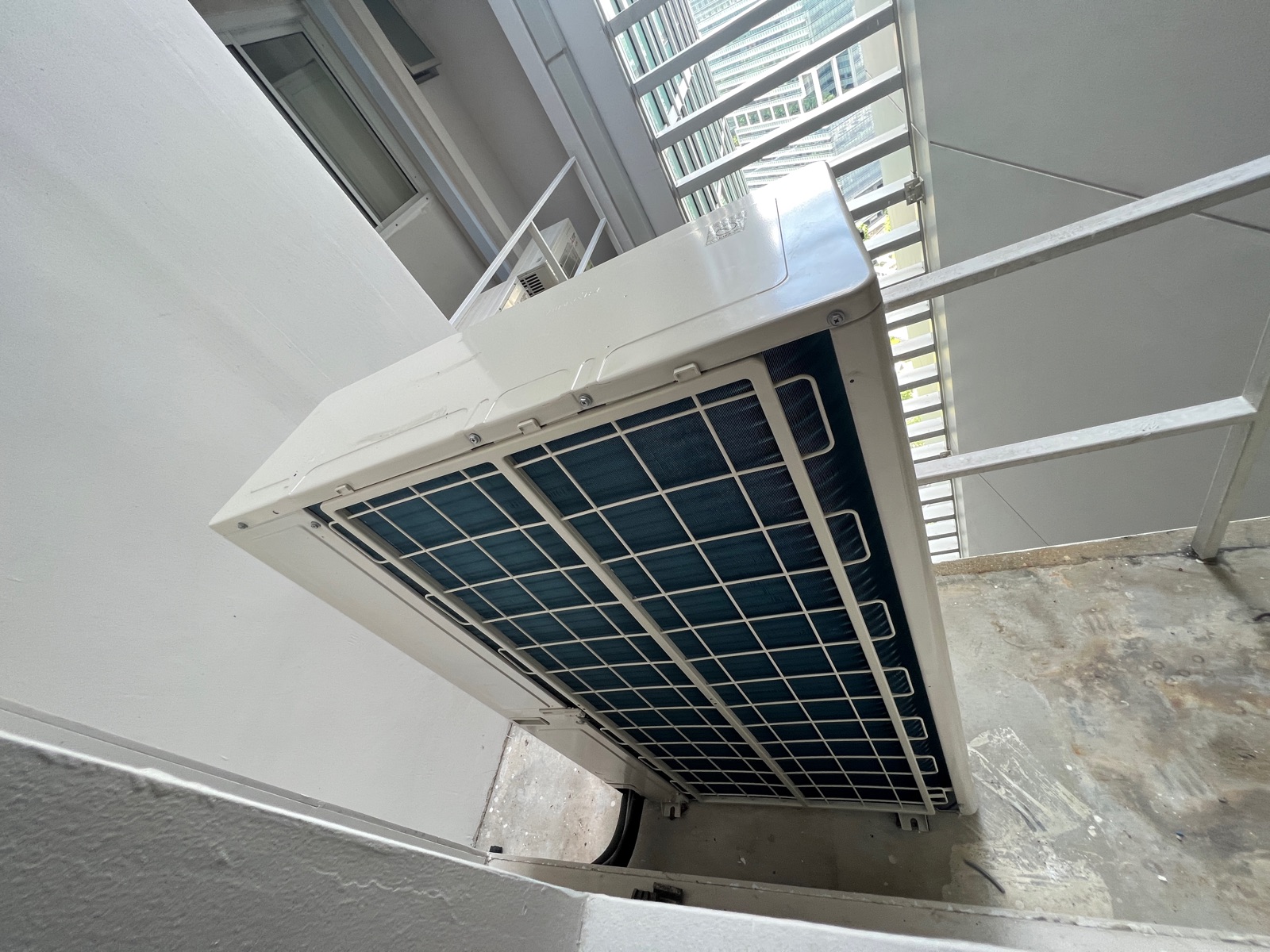 Install New VRV System At Condominiums 