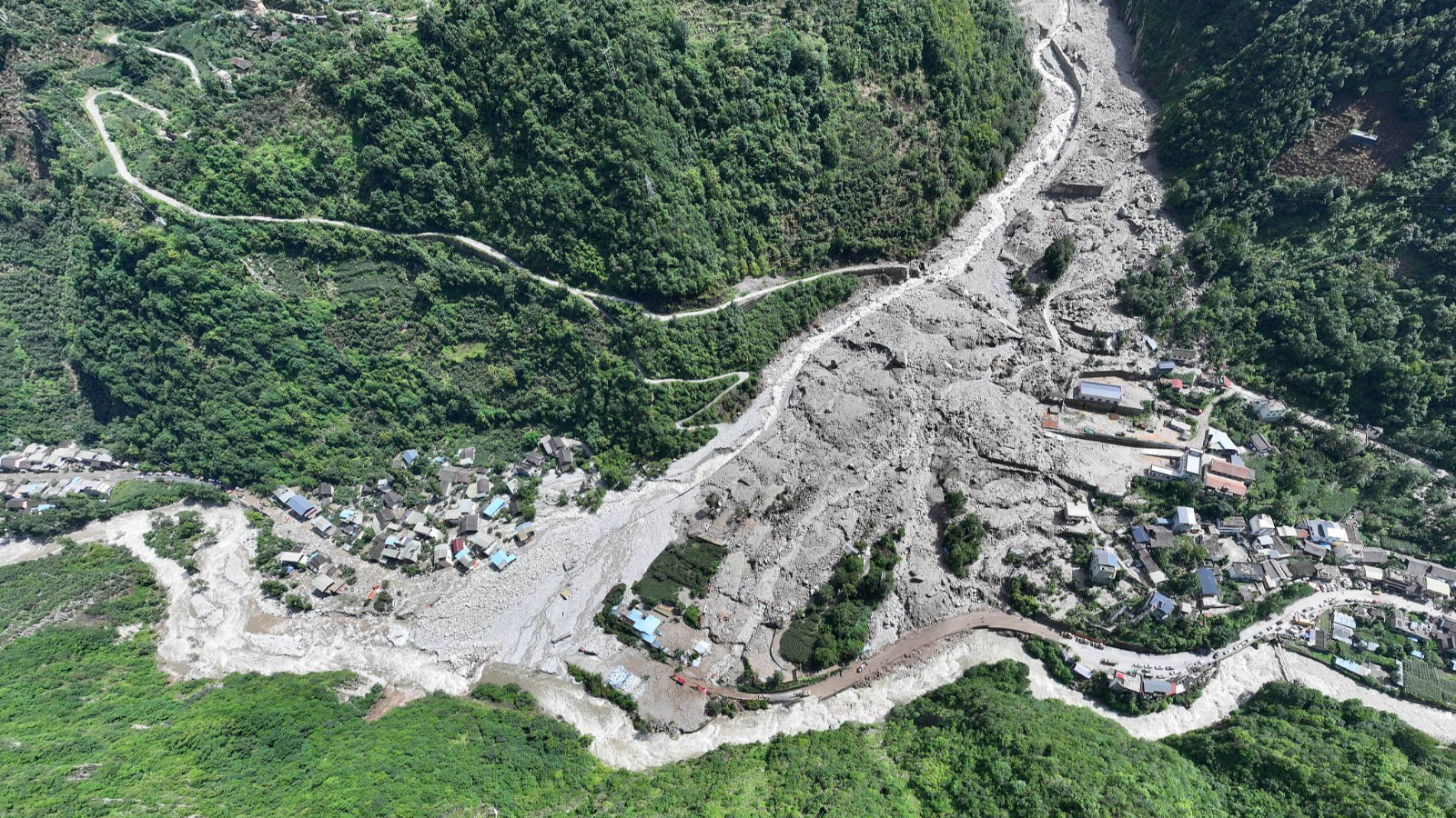 China issues alerts for mountain torrents