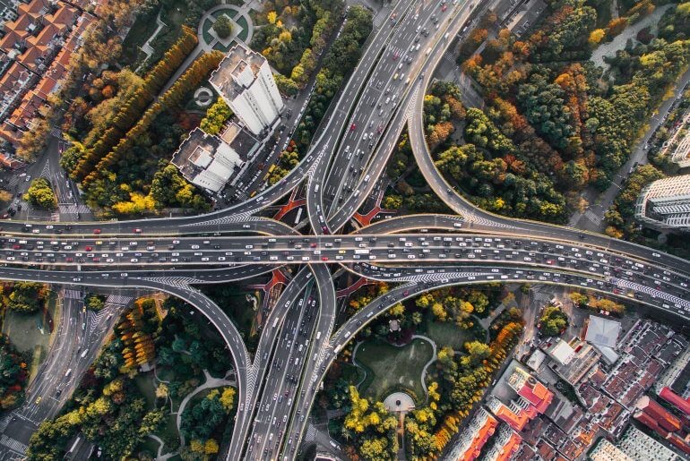 China’s highways undergo green transformation