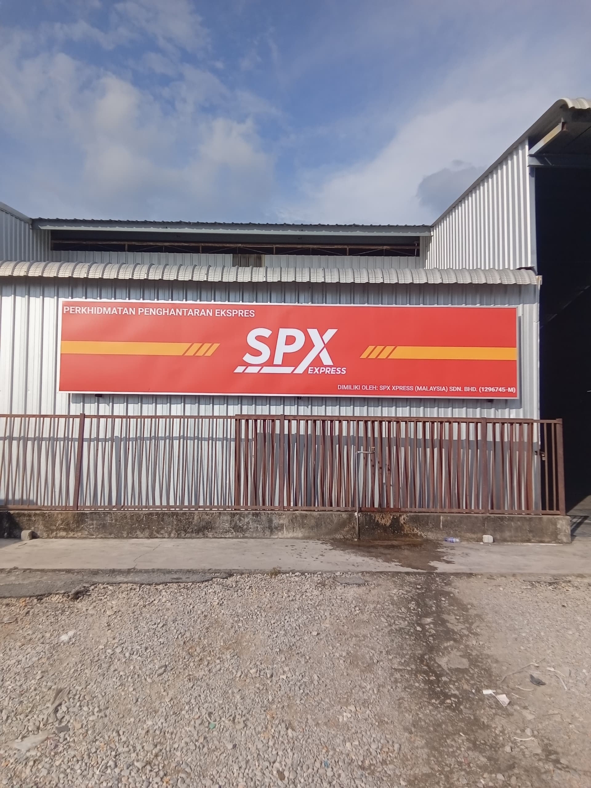 Shopee Metal G.I Signage Maker At Subang Jaya Kepong Damansara Meru Petaling Jaya Serdang Putrajaya