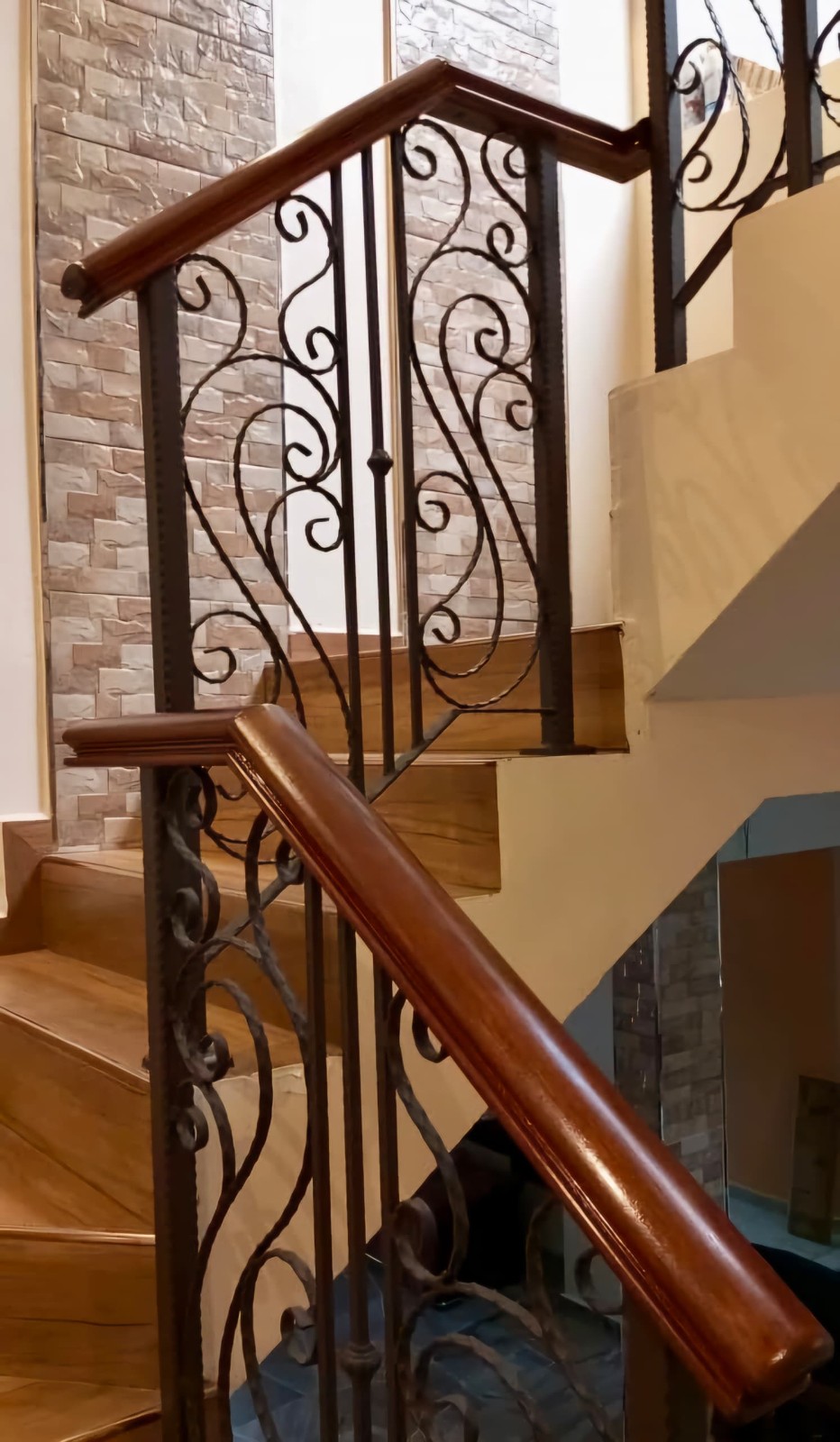 WIST 16- Wrought Iron Staircase Railing