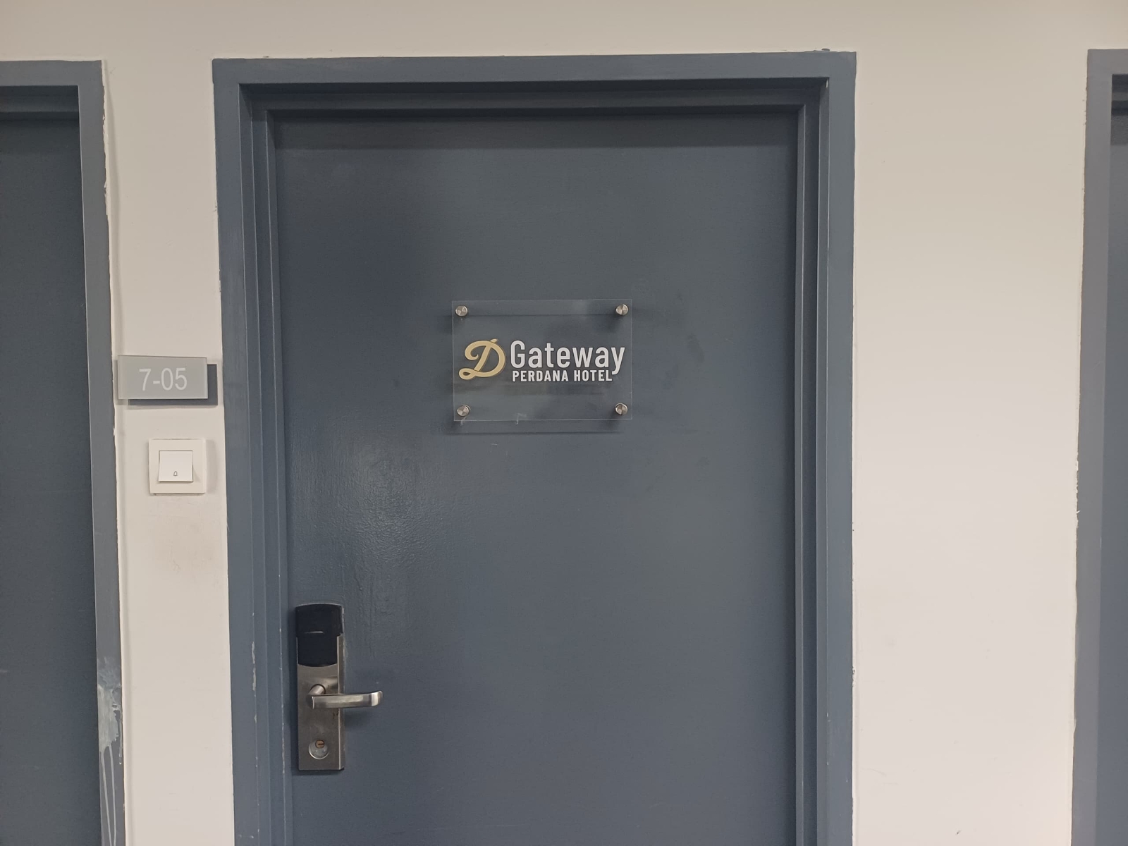 CORPORATE ACRYLIC POSTER DOOR SIGNBOARD INSTALLED AT SRI DUTAMAS | SRI HARTAMAS | DESA PETALING | SALAK TINGGI