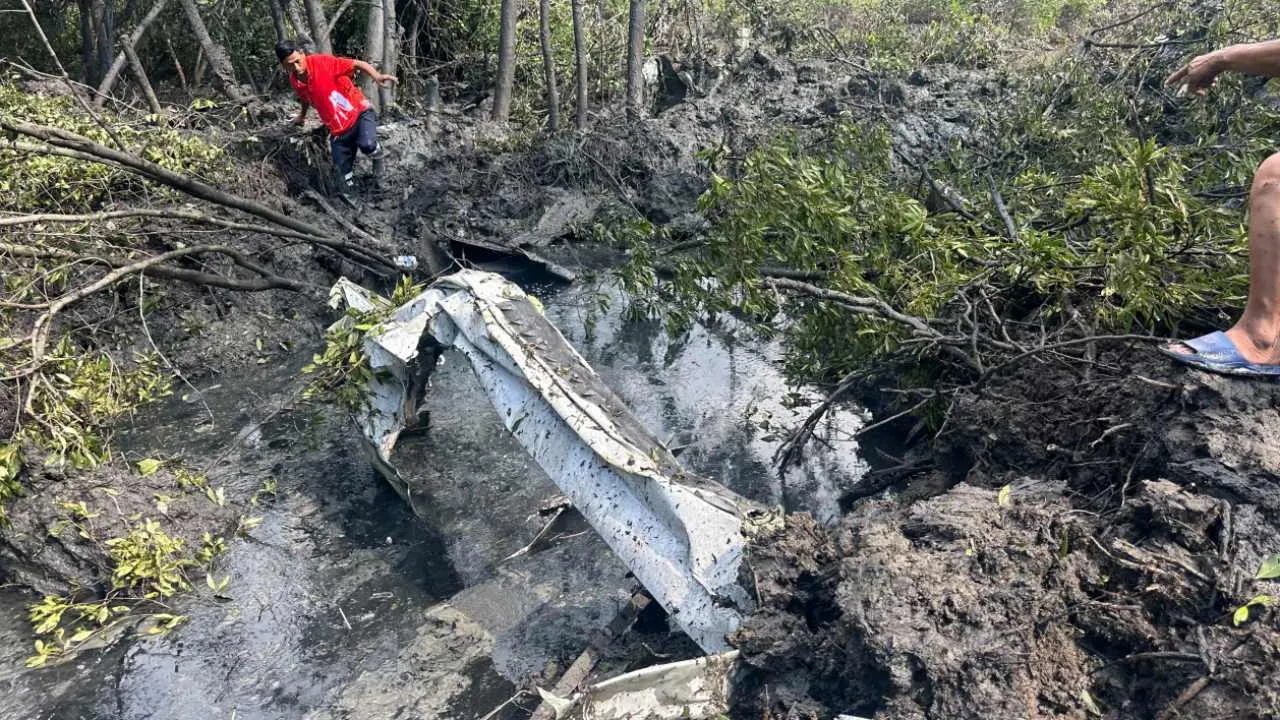 5 Chinese nationals dead in plane crash in Thailand