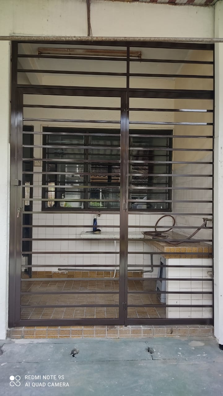 SWING DOOR GRILL @JALAN TERASEK, BANGSAR, KUALA LUMPUR