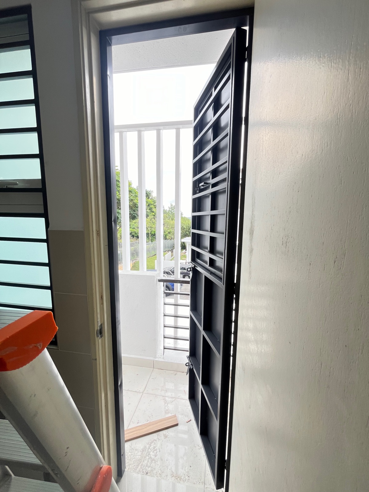 2IN1 DOOR GRILL @JALAN TIARA SOUTH 3, TIARA SOUTH, SEMENYIH, SELANGOR