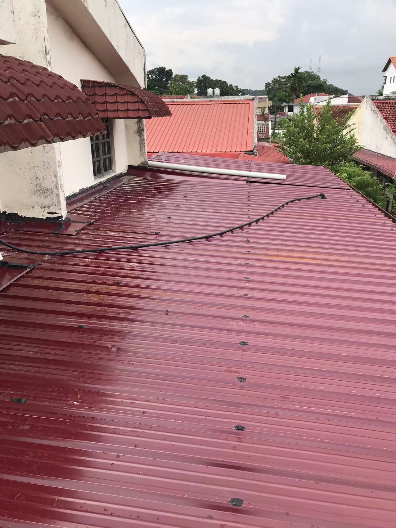 Progress done:before & after(corner double storey)-1)To dismantle awning metal deck panel & replacement new metal deck panel with accessories - Klang Jaya