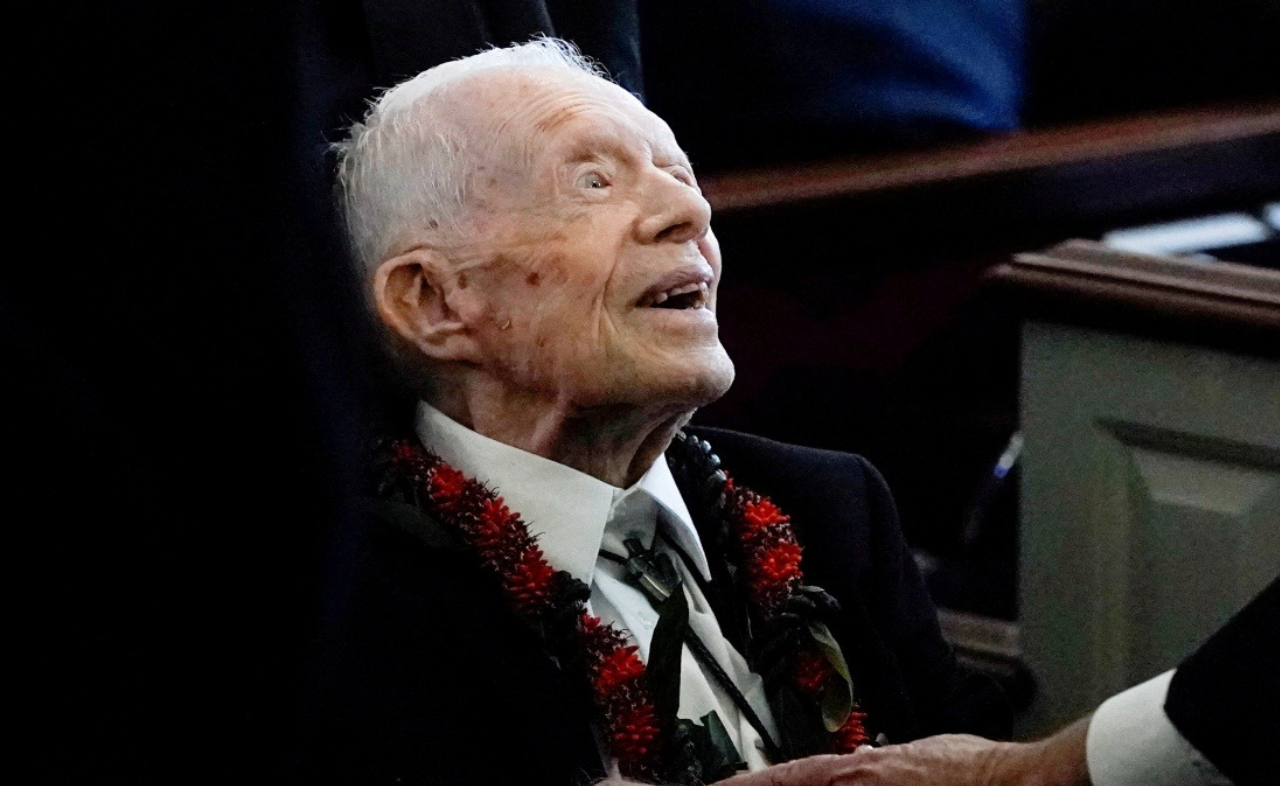 Jimmy Carter becomes 1st former US president to live to 100