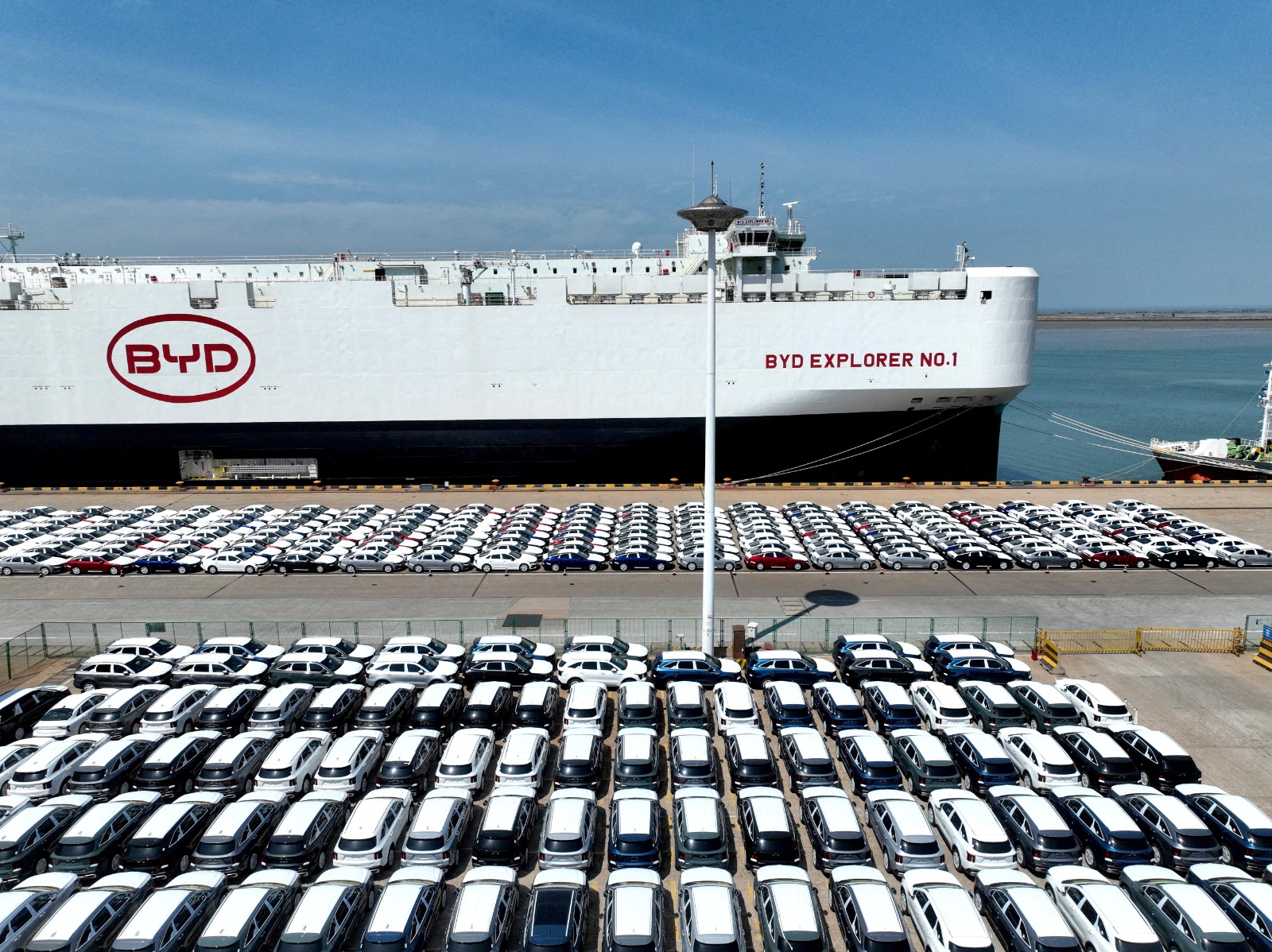 China, EU to continue consultation on anti-subsidy case involving EVs