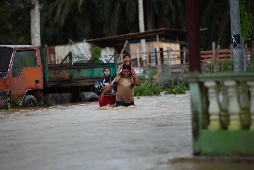Rising flood victims in Perak, Pahang, Melaka, some relief in Kedah and Johor