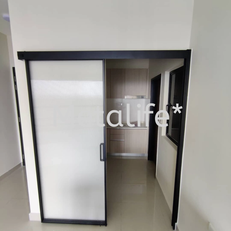 Slim Edge Hanging Door