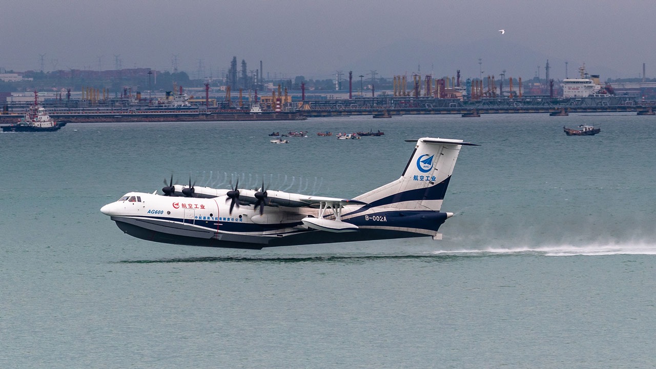 China's AG600 amphibious aircraft starts full-scale fatigue test