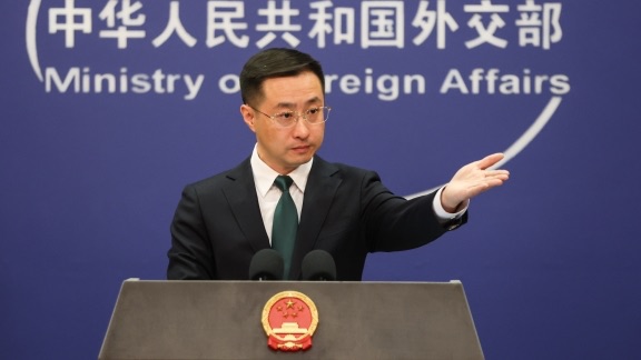 China deplores U.S. rule on investment restrictions against China: spokesperson