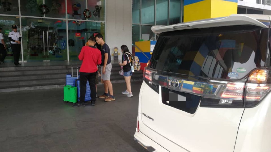 Singapore To Legoland