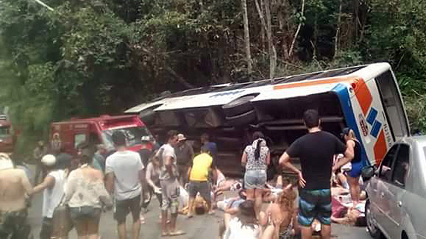 Bus crash in eastern Brazil leaves 23 dead