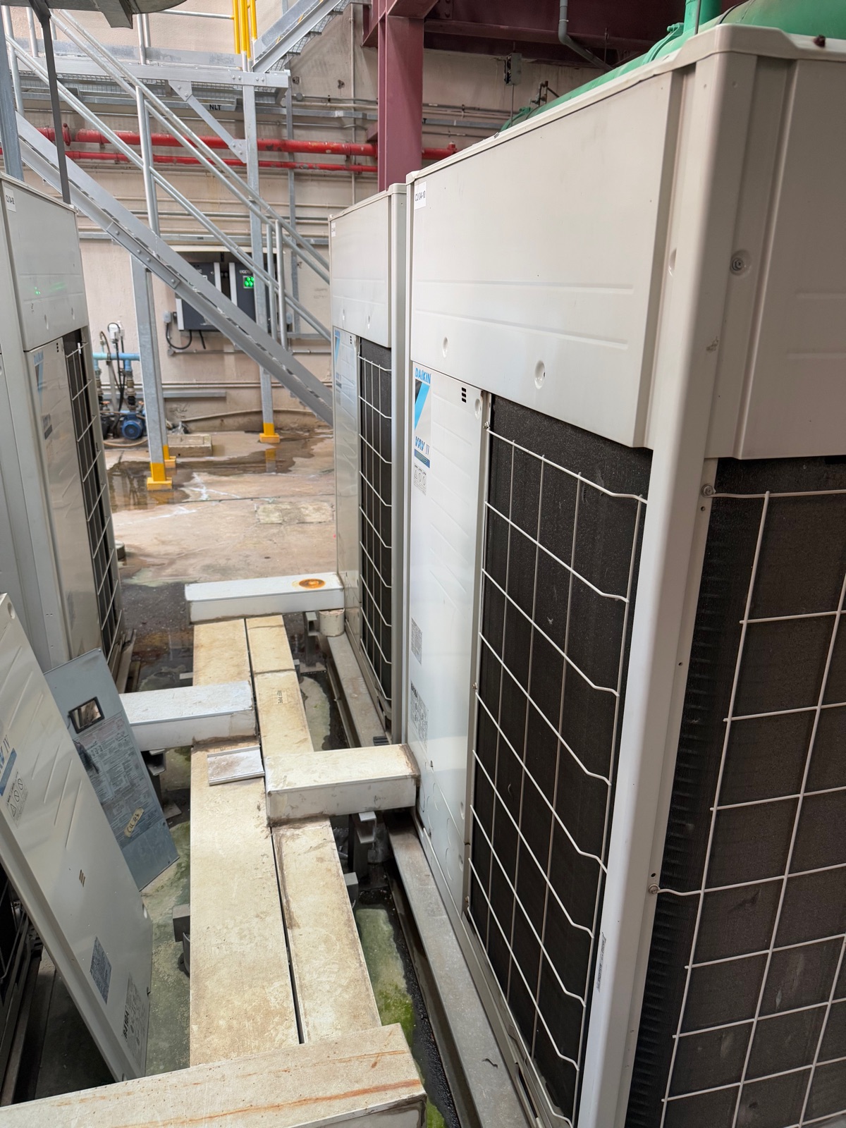 check vrv Daikin In Bukit Timah 