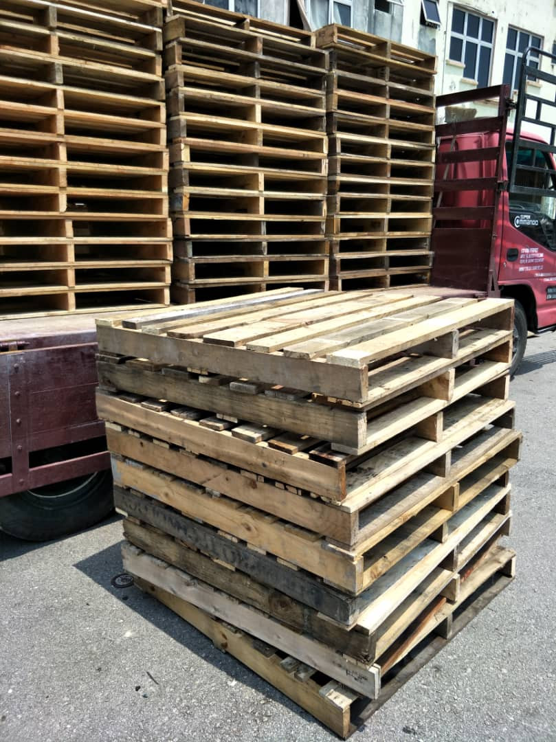 Used Wooden Pallet