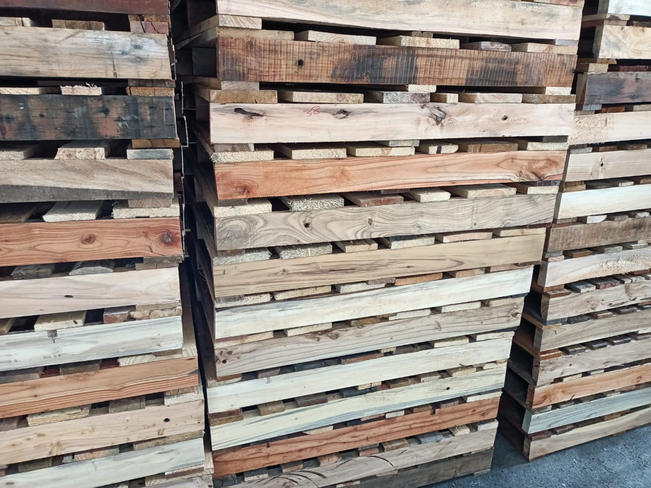Used Wooden Pallet