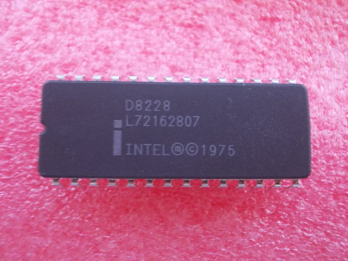 D8228