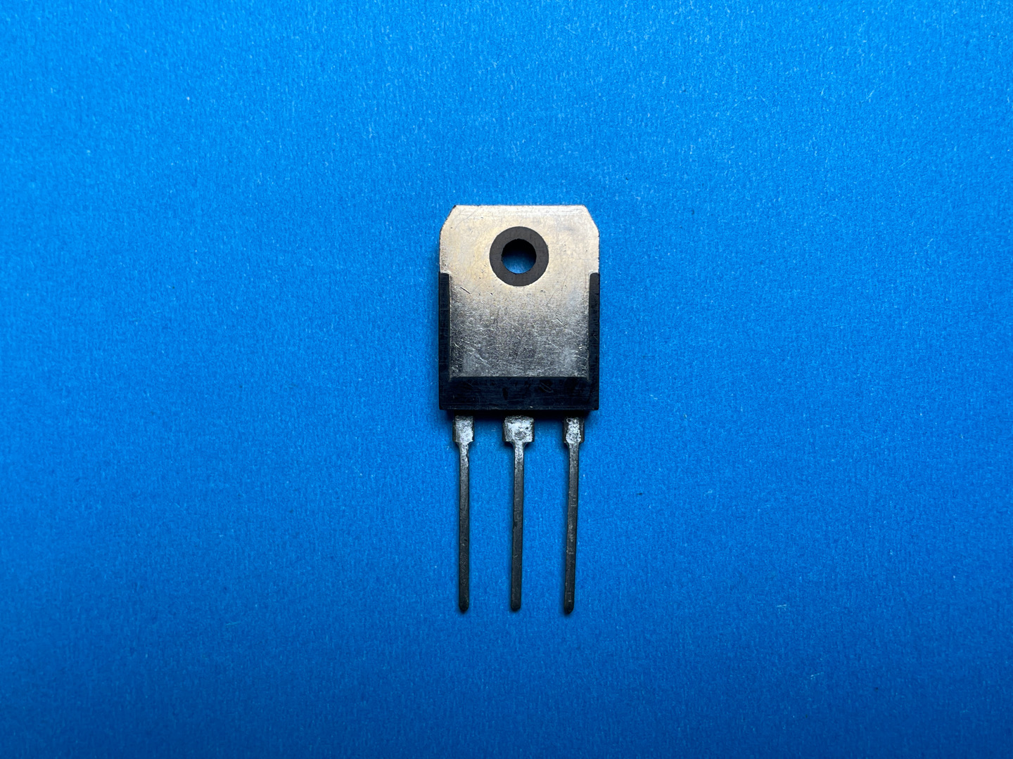2SD209L