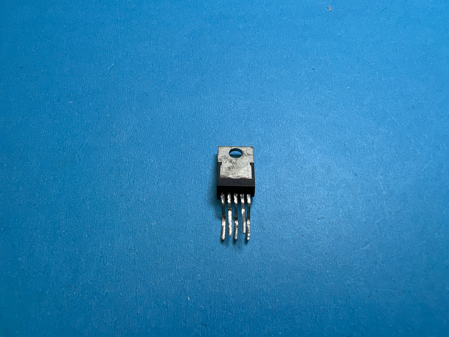 LM1875T