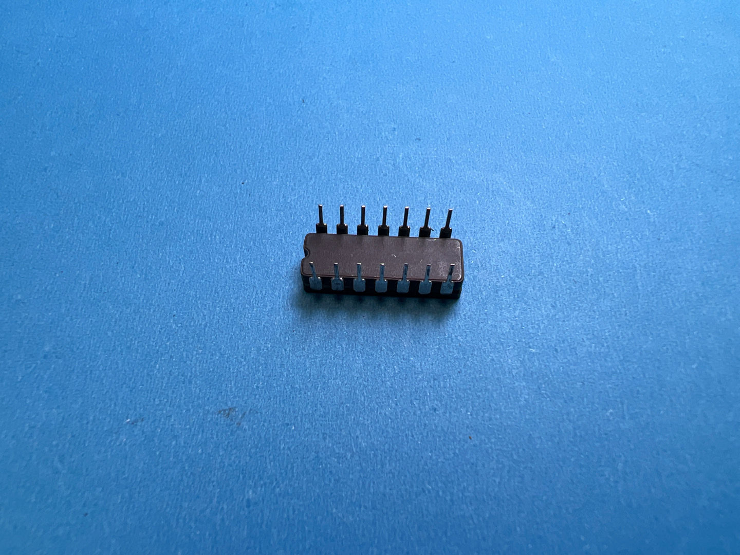 74F04DC